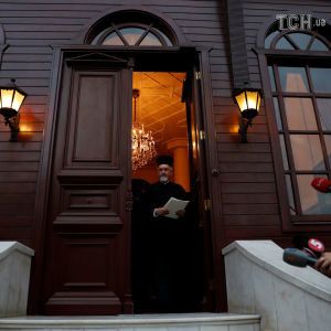 Посилення "команди" екзархів перед собором: до Києва прибув "права рука" патріарха Варфоломія