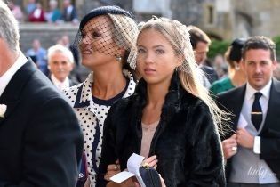 Красивая, как мама: 16-летняя дочь Кейт Мосс пришла в кружевном платье на королевскую свадьбу