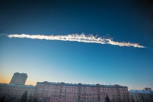 В Японии на крышу дома упал метеорит
