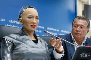 Робот София ответила, кто будет следующим президентом Украины