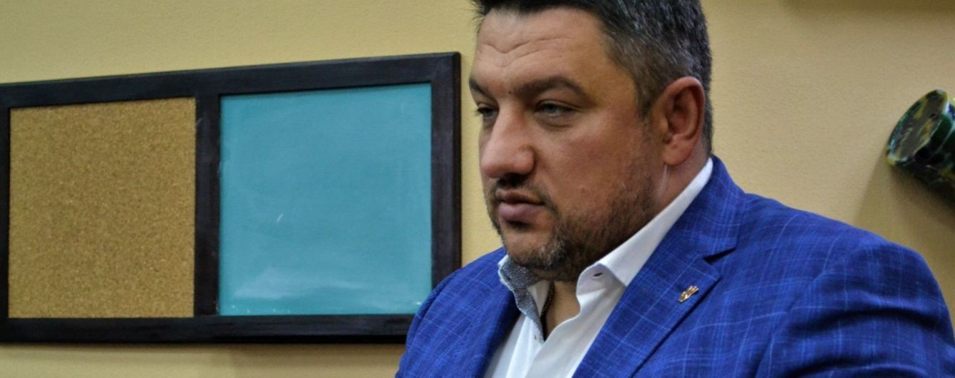 Депутат Киевского городского совета случайно выстрелил себе в живот из наградного оружия