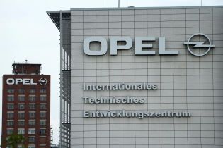Немецкая полиция проводит обыски в помещениях компании Opel - СМИ