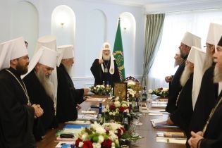 РПЦ розриває стосунки з Константинополем і не приймає його рішень