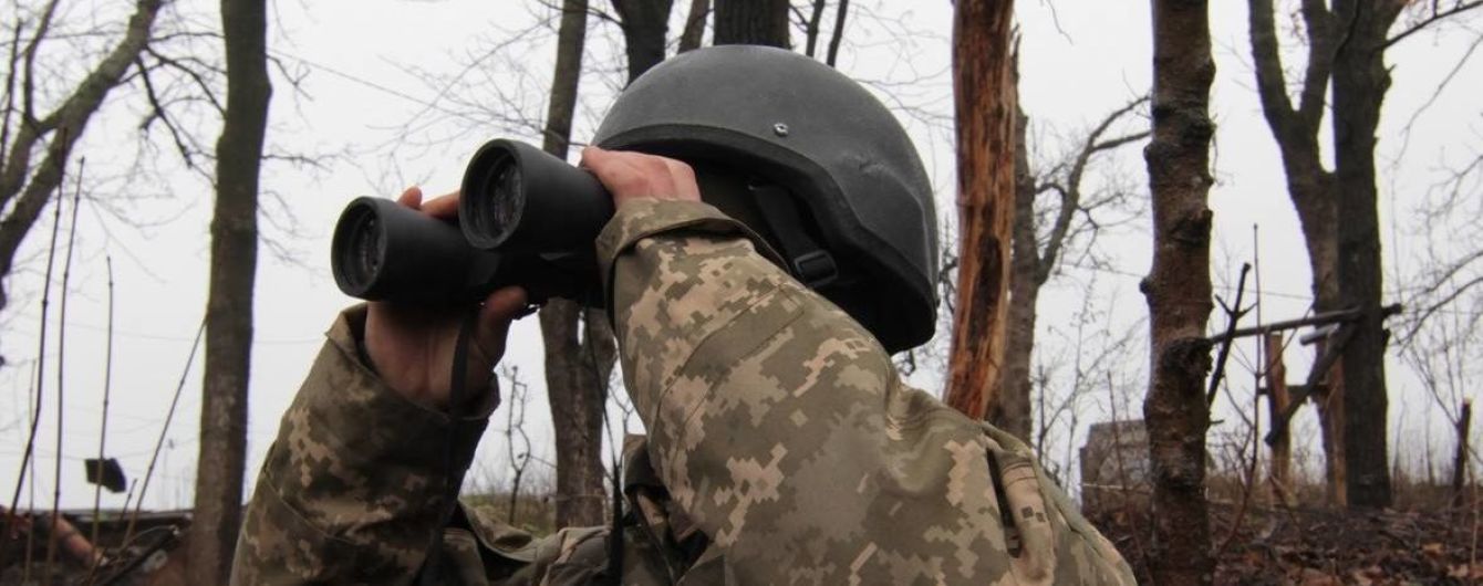 На передовій загинув український боєць, ще троє були поранені. Ситуація на Донбасі
