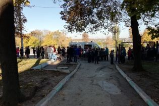 У Запоріжжі підліток розпорошив газ у школі, евакуйовані понад 300 осіб