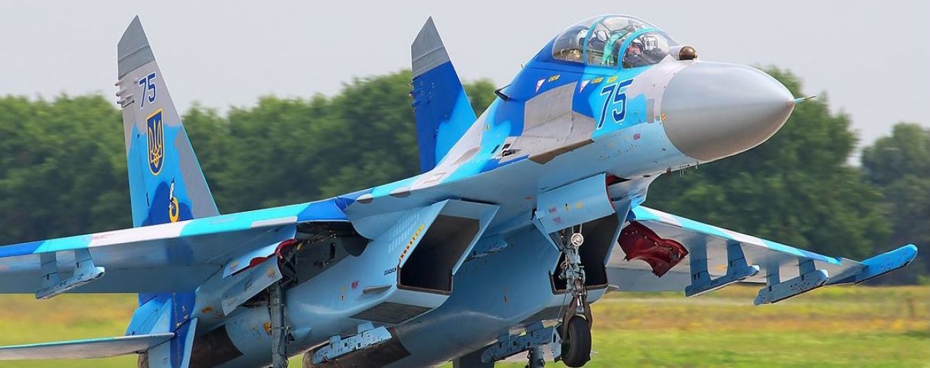 В Винницкой области во время учений упал самолет Су-27