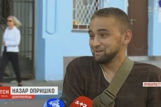 Защитник Донецкого аэропорта Назар Опришко вынужден просить помощи