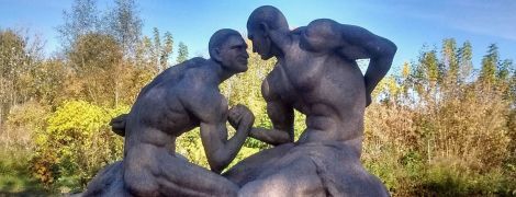 Кличко-старший не изъявил желание приобрести свою с братом обнаженную копию из Коростышева