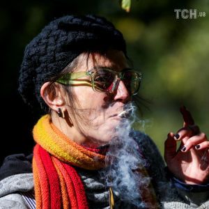 Мало "травки": у канадських магазинах закінчилася марихуана через кілька днів після легалізації