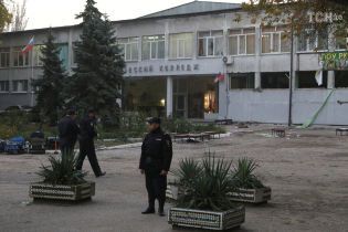 Трагедия в Керчи: перед стрельбой Рослякова заметили в компании двух неизвестных в военной форме