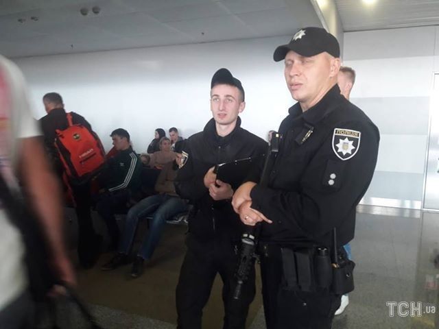 Туристи, затримка рейсу, Бориспіль_2