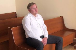 Львівському лікарю, який вимагав хабар в АТОвця, обрали запобіжний захід