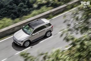 В Mercedes-Benz GLE добавят батарейки