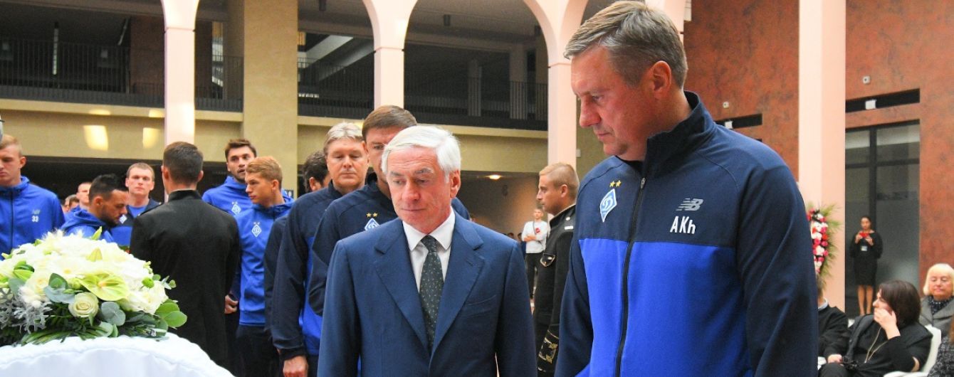 У Києві попрощалися з Базилевичем, якого поховали поруч з Лобановським
