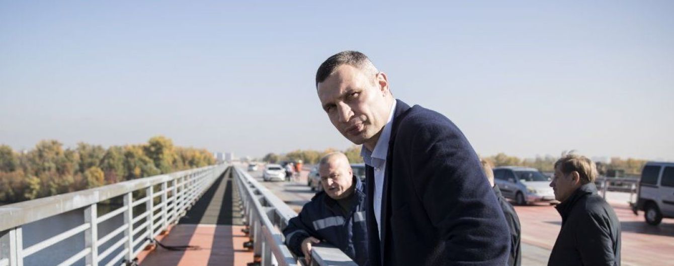 Кличко обещает построить две больницы в Киеве