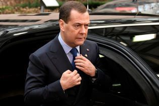 "Вредители и известные персоны". Медведев объяснил, против кого РФ вводит антиукраинские санкции