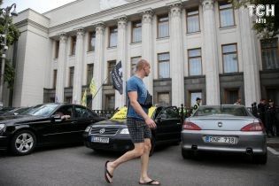 За перевищення швидкості "євробляхами" листи отримують сторонні люди