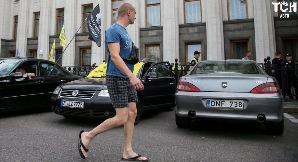 За перевищення швидкості "євробляхами" листи отримують сторонні люди