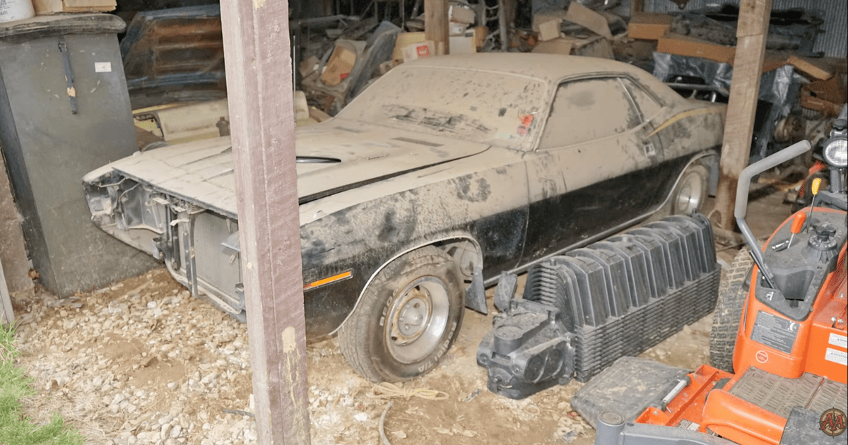 Авто Plymouth Barracuda