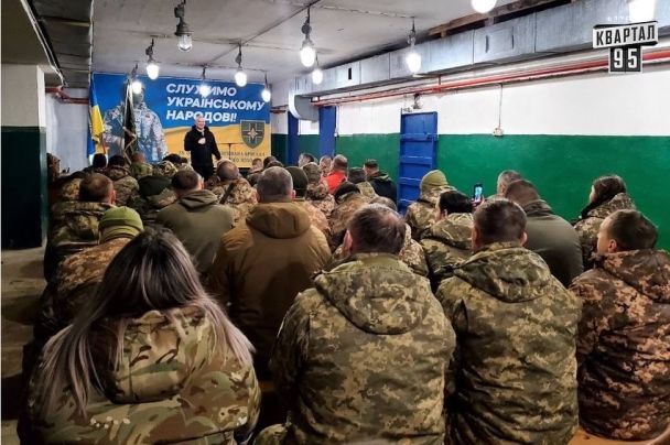 "Кварталівці" передали допомогу військовим на Донеччині
