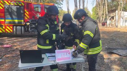Рятувальники показали момент повторного удару дрона по Сумах