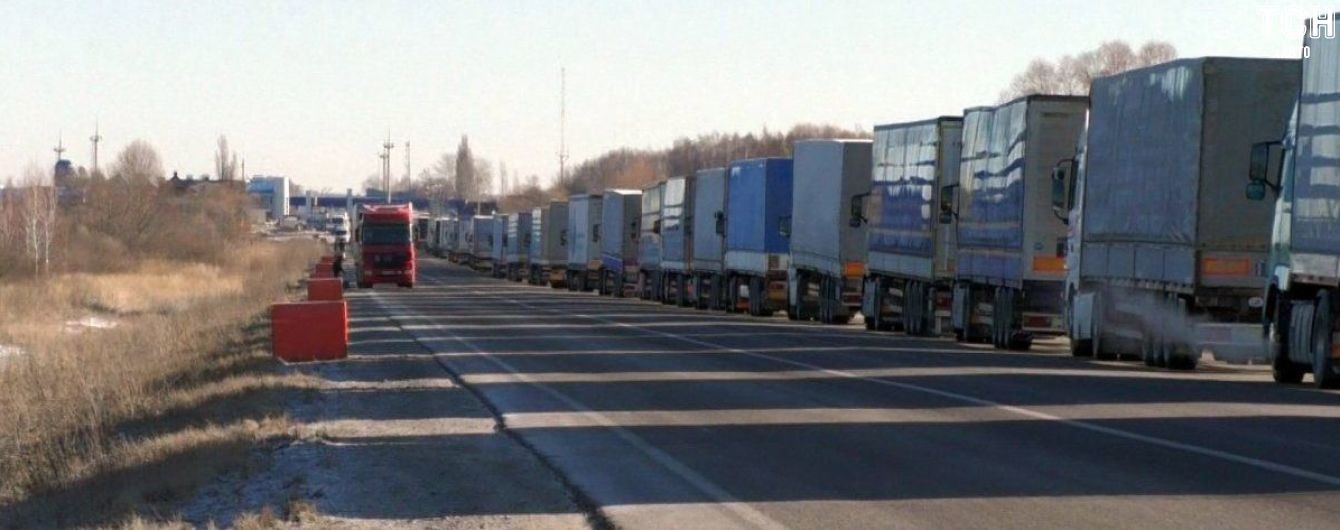 В МВД назвали пункты пропуска, которые стоит объезжать водителям