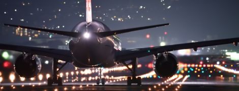 В американському аеропорту зіштовхнулися два літаки