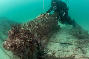 В Черном море нашли самый старый в мире целый затонувший корабль