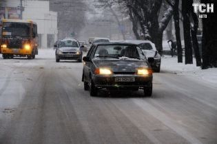 Експерт дав важливі поради, як підготувати авто до зими