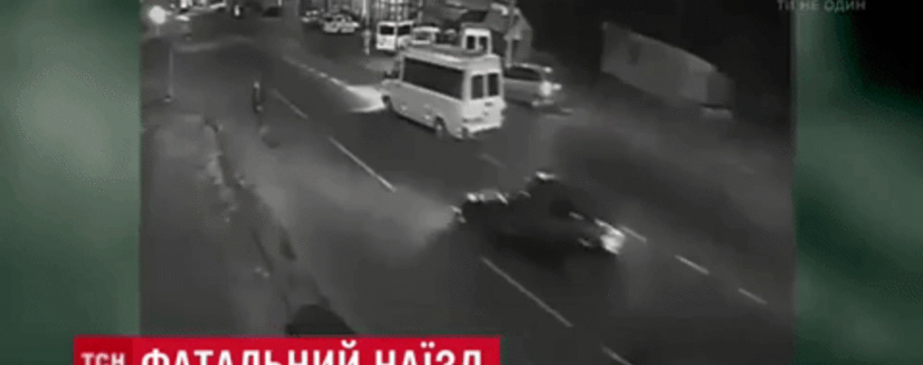 В Одесской области патрульный на "девятке" снес с дороги пенсионера