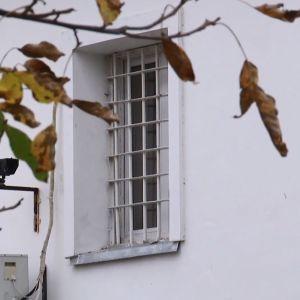 На Волыни исчез заключенный, который свободно гулял по улицам вместо отбывать наказание в тюрьме