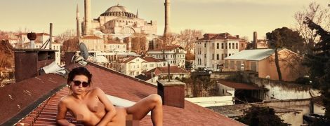 Бурка і вагіна: модель Playboy влаштувала провокацію в мечеті Святої Софії