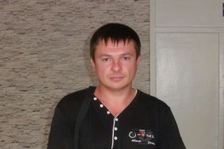 Дмитро просить допомоги, щоб здолати меланому