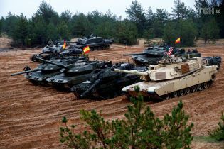 Надзвукові ракети, космічні війська і сотні мільярдів доларів. США та РФ б'ють рекорди з виробництва зброї