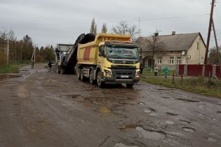 В этом году в Украине выделили рекордную сумму на дороги - Омелян