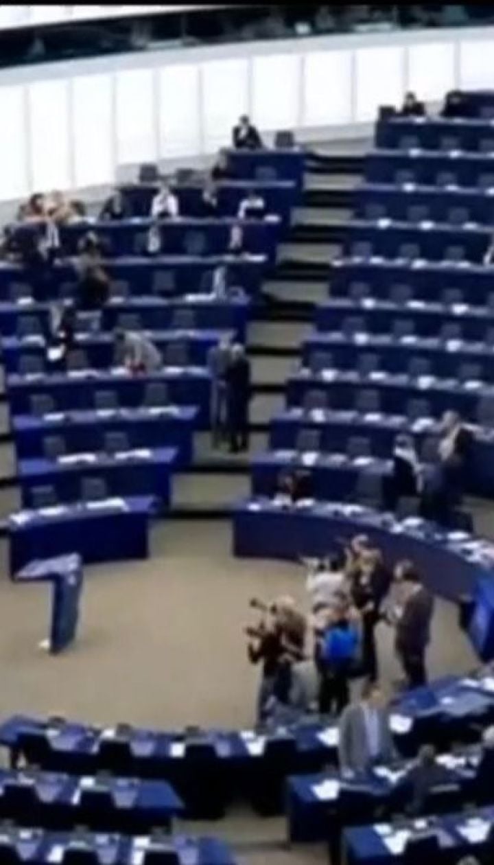 Европарламент введет новые санкции против России в случае дальнейшего обострения на Азове