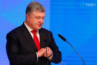 Порошенко призвал нардепов собраться в ВР для обсуждения военного положения