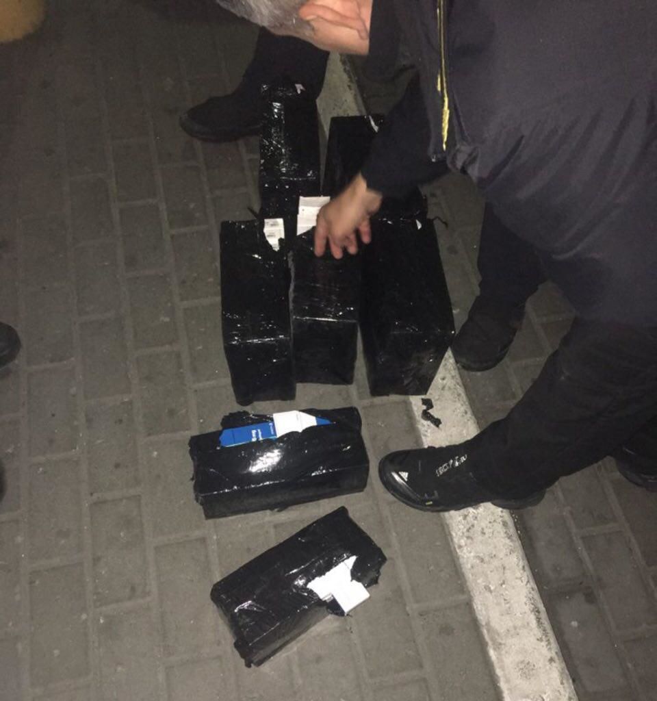 контрабанда ліків