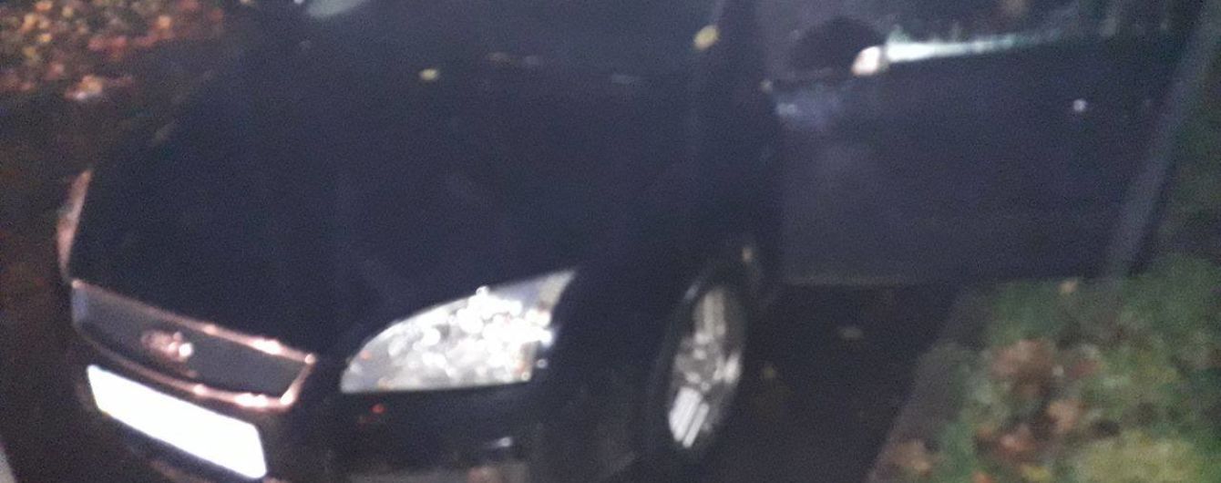 У Львові чоловік застрелився в салоні власного автомобіля
