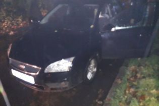 У Львові чоловік застрелився в салоні власного автомобіля