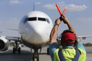 До 40 тысяч гривен. В каких отраслях украинцы получают самые низкие и самые высокие зарплаты. Инфографика