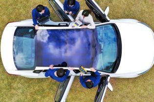Hyundai та Kia почнуть випускати машини на сонячних батареях