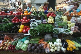 Потребительская корзина. Какими продуктами следует запастись сейчас, потому что они скоро подорожают