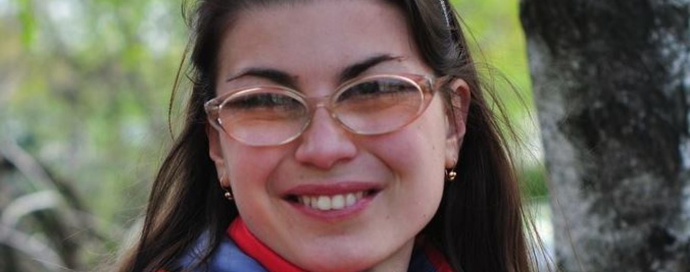 Ирина имеет тяжелую патологию зрения, а теперь полностью потеряла слух