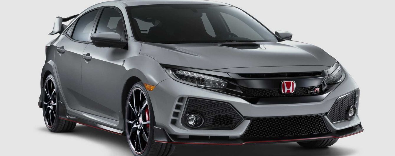 Хэтчбек Honda Civic получил обновления системы и дизайна