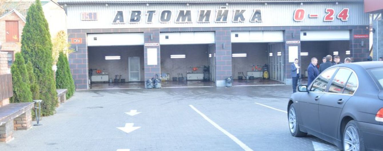 Стрiлялись близько 15 осіб: у поліції розповіли подробиці кривавого інциденту на луцькій автомийці