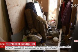 У Львові пенсіонерка тиждень тримала труп померлого чоловіка за шафою