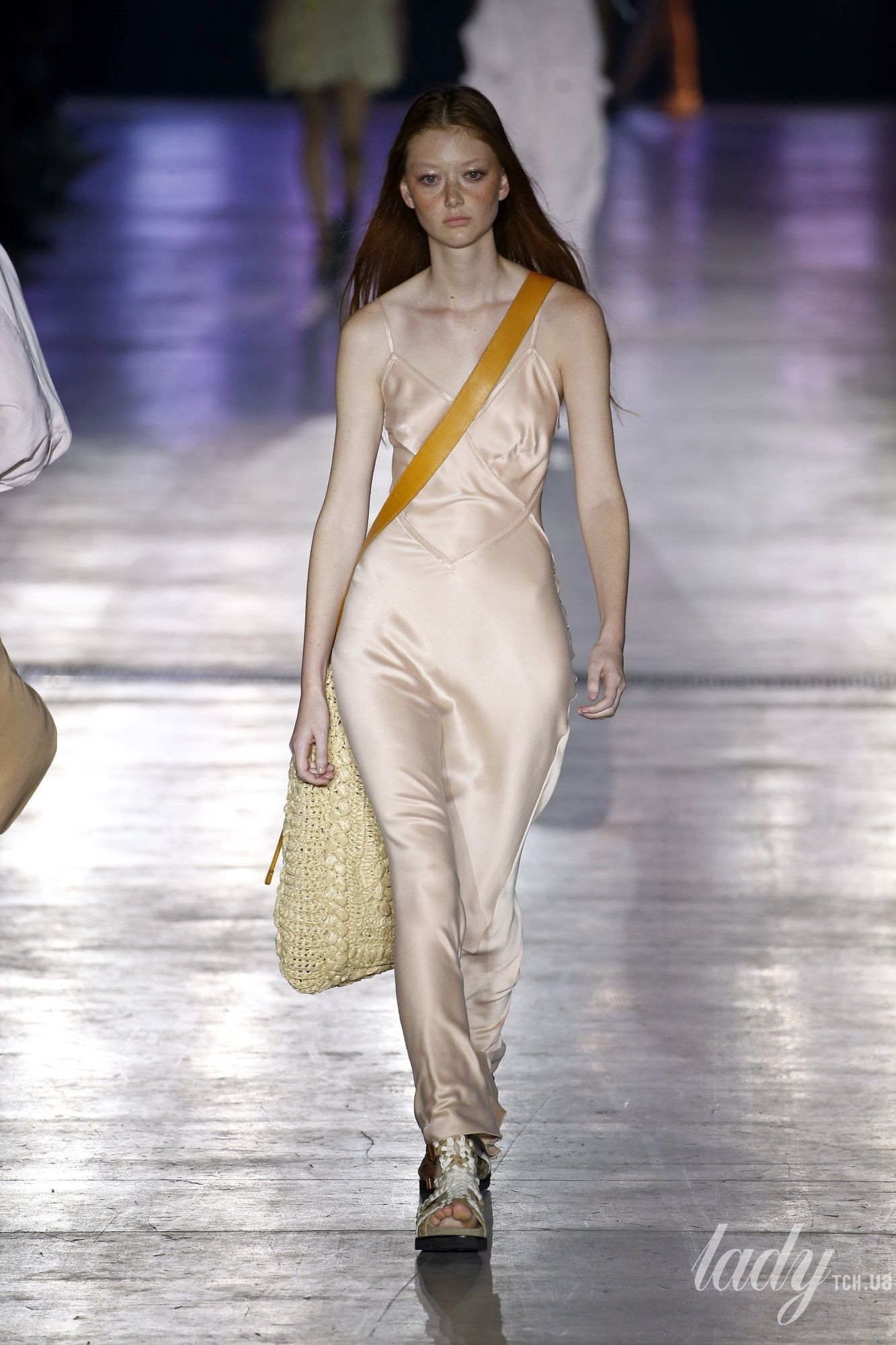 Коллекция Alberta Ferretti прет-а-порте сезона весна-лето 2019_12