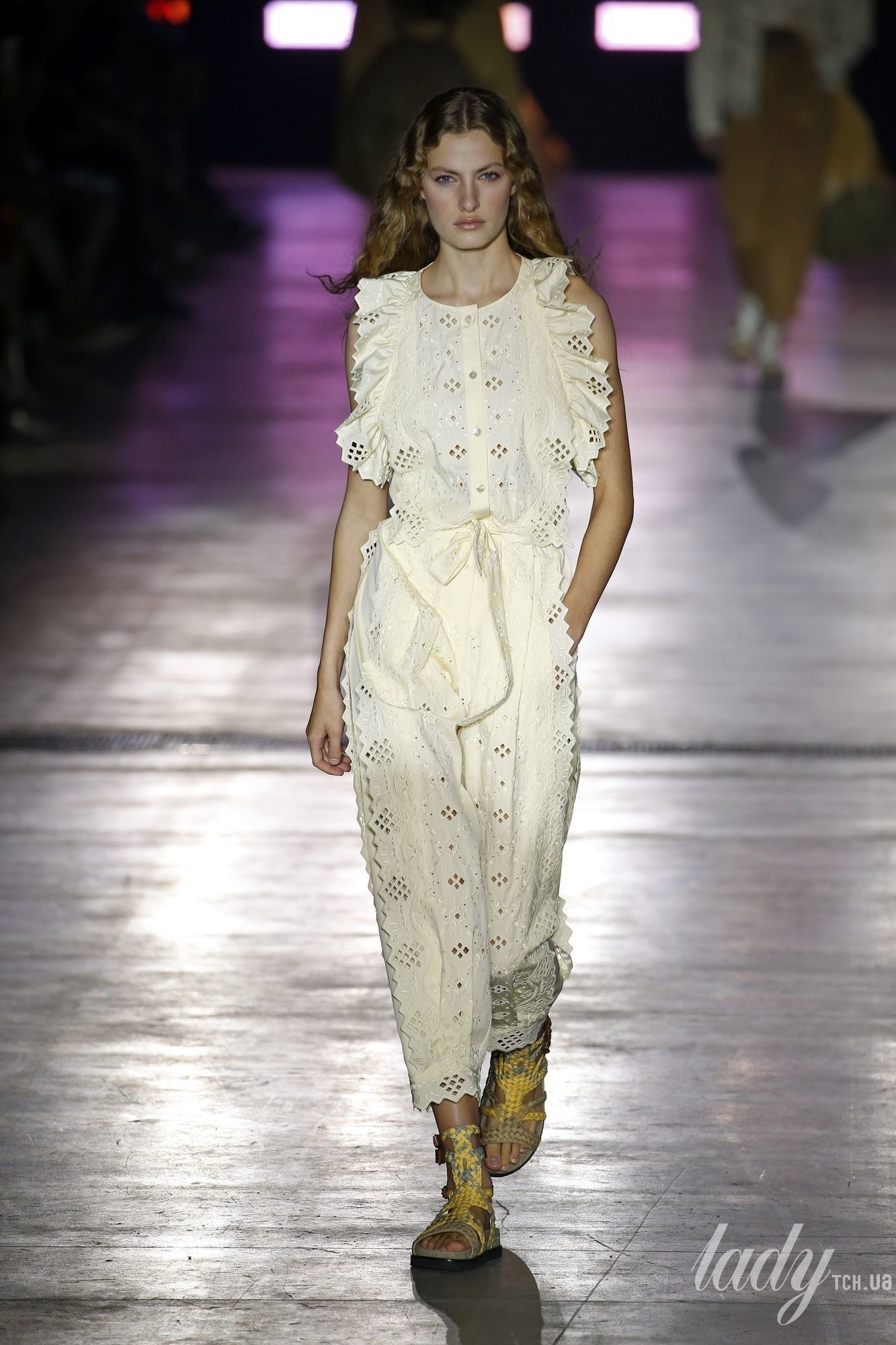 Коллекция Alberta Ferretti прет-а-порте сезона весна-лето 2019_6