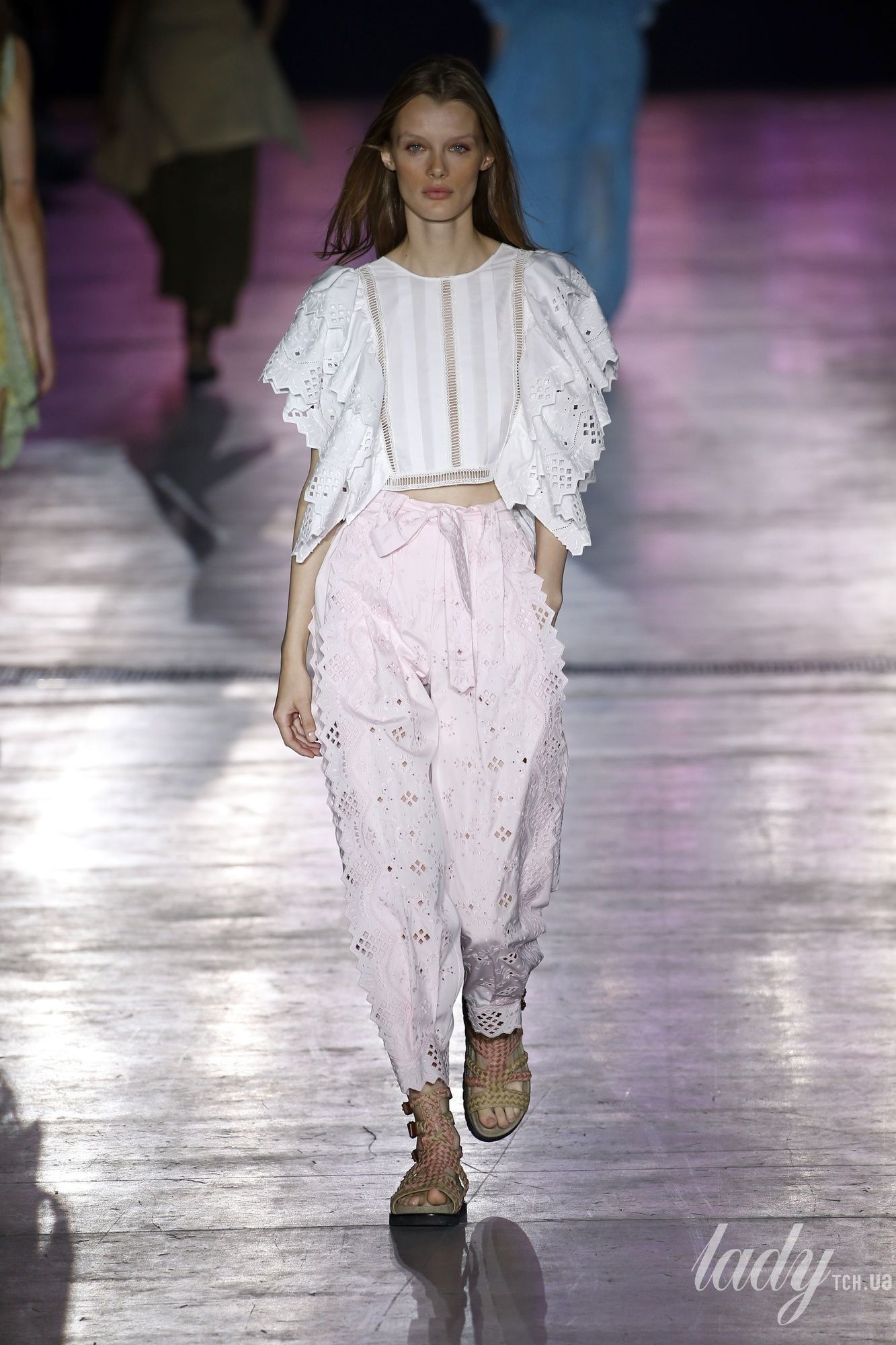 Коллекция Alberta Ferretti прет-а-порте сезона весна-лето 2019_26